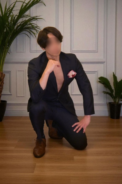 6082