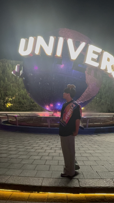 7799